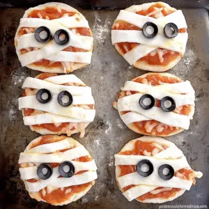 Mini Mummy Pizzas
