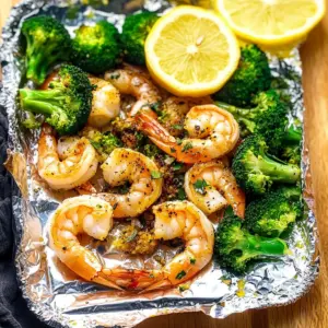baked shrimp and broccoli foil packs